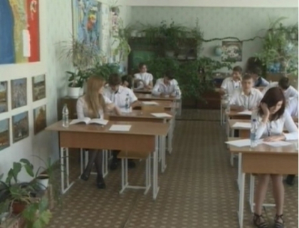 "Iubirea-i ca focul, pana nu-i pui un bat, nu arde". Astea sunt cele mai trasnite perle de la Bacalaureat
