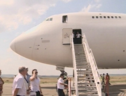 Cel mai mare avion din Moldova a decolat spre Portugalia! Cum arata nava de 105 tone Cel mai mare avion din Moldova a decolat spre Portugalia! Cum arata nava de 105 tone