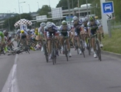 Doar 10 ciclisti au sprintat la final! Etapa cu numarul 4 al Turului Frantei, plina de incidente