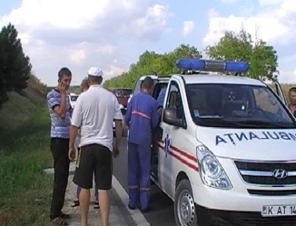 Inca un microbuz cu pasageri, accidentat. Noua persoane au ajuns la spital! VIDEO