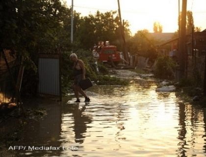 Doliu in Rusia. Ultimul bilant al inundatiilor: 171 morti, o cincime din populatie afectata de puhoaie Doliu in Rusia. Ultimul bilant al inundatiilor: 171 morti, o cincime din populatie afectata de puhoaie