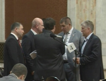Razboiul declaratiilor. Lupu il acuza pe Butmalai de trafic de influenta Razboiul declaratiilor. Lupu il acuza pe Butmalai de trafic de influenta