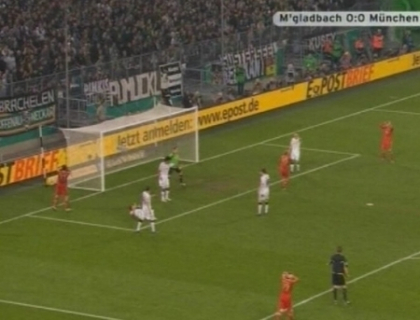 Nebuni dupa fotbal. Fanii lui Bayern Munchen au luat cu asalt casele de bilete Nebuni dupa fotbal. Fanii lui Bayern Munchen au luat cu asalt casele de bilete