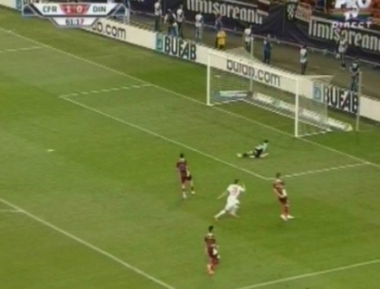 Nebunie in Supercupa Romaniei. Dinamo a invins CFR Cluj cu 4 la 2 in urma loviturilor de departajare Nebunie in Supercupa Romaniei. Dinamo a invins CFR Cluj cu 4 la 2 in urma loviturilor de departajare