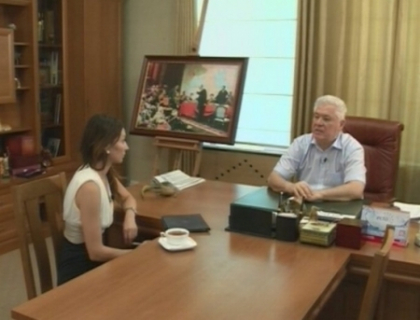 Voronin ameninta cu CEDO: PCRM nu-si va inlocui sigla. Secera si ciocanul sa reintre in legalitate Voronin ameninta cu CEDO: PCRM nu-si va inlocui sigla. Secera si ciocanul sa reintre in legalitate