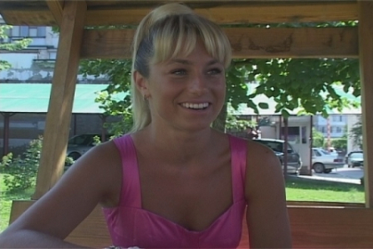 Natalie Toma s-a logodit? Vezi cu ce inel a fost suprinsa interpreta. VIDEO
