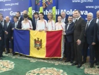 Sportivii care vor reprezenta Moldova la JO 2012, in vizita la Filat! Cum i-a incurajat premierul Sportivii care vor reprezenta Moldova la JO 2012, in vizita la Filat! Cum i-a incurajat premierul