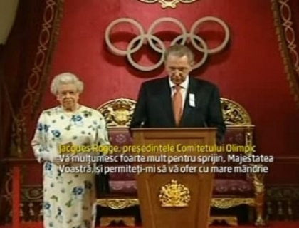 Regina Marii Britanii, surprinsa cu un dar cum nu a mai primit vreodata Regina Marii Britanii, surprinsa cu un dar cum nu a mai primit vreodata