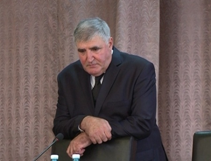 Roibu s-a retras cu lacrimi in ochi. Noul ministru de Interne a fost prezentat intr-un sfert de ora! VIDEO Roibu s-a retras cu lacrimi in ochi. Noul ministru de Interne a fost prezentat intr-un sfert de ora! VIDEO