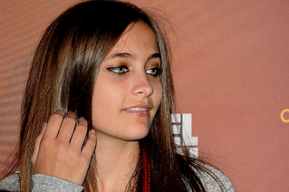 Picioare lungi, bust generos si ochi de vis. Fiica lui Michael Jackson devine o adolescenta sexy - FOTO Picioare lungi, bust generos si ochi de vis. Fiica lui Michael Jackson devine o adolescenta sexy - FOTO