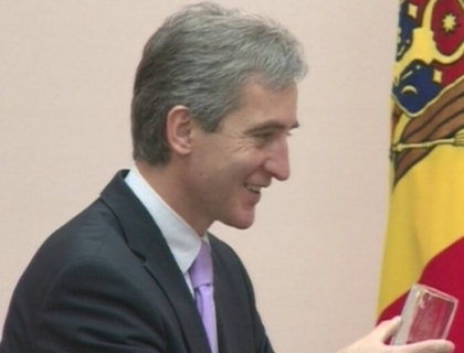 Filat nu vrea demisiea lui Leanca: E cel mai bun ministru de Externe de pana acum Filat nu vrea demisiea lui Leanca: E cel mai bun ministru de Externe de pana acum
