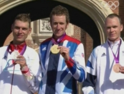 Ciclistul Bradley Wiggins, campion la Turul Frantei, a cucerit aurul in proba de contratimp! Ciclistul Bradley Wiggins, campion la Turul Frantei, a cucerit aurul in proba de contratimp!