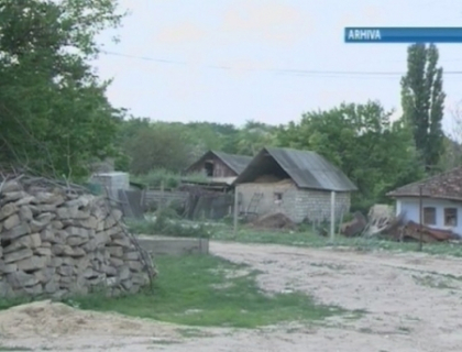 Dublu OMOR la Vulcanesti! O fetita de 9 ani si mama ei, gasite cu gaturile taiate! Criminalul, in libertate Dublu OMOR la Vulcanesti! O fetita de 9 ani si mama ei, gasite cu gaturile taiate! Criminalul, in libertate