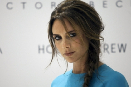 Victoria Beckham a pozat asa cum nu ar face niciodata in realitate. De ce au ironizat-o englezii - FOTO Victoria Beckham a pozat asa cum nu ar face niciodata in realitate. De ce au ironizat-o englezii - FOTO