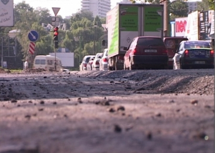 Strada Muncesti va fi reparata integral! Cand incep si cat vor costa lucrarile