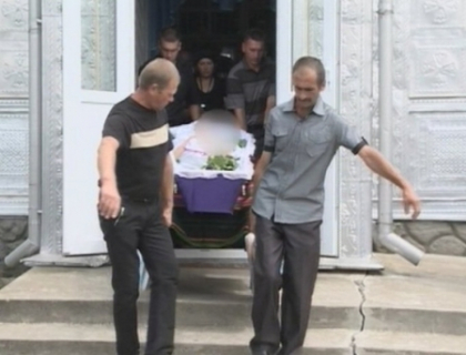 Tragedie la Briceni. O tanara a murit in chinuri dupa ce a nascut un baietel. Medicii, acuzati de neglijenta! Tragedie la Briceni. O tanara a murit in chinuri dupa ce a nascut un baietel. Medicii, acuzati de neglijenta!