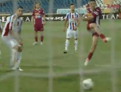 CFR Cluj a castigat derby-ul campioanelor! Otelul - invinsa, chiar daca evolua cu un jucator mai mult CFR Cluj a castigat derby-ul campioanelor! Otelul - invinsa, chiar daca evolua cu un jucator mai mult
