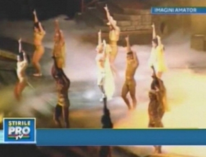 Lady Gaga a vomitat in timpul concertului de la Bucuresti! Cum a cantat in fata a 35 de mii de oameni Lady Gaga a vomitat in timpul concertului de la Bucuresti! Cum a cantat in fata a 35 de mii de oameni