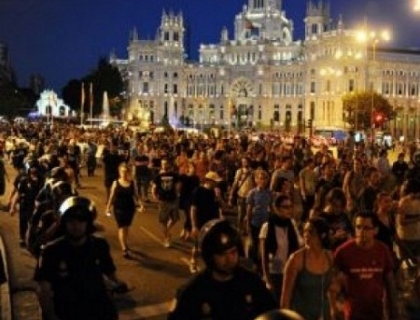 Spaniolii incearca sa alunge criza cu ajutorul vrajilor. Clarvazatori: Din pacate, va fi mai rau
