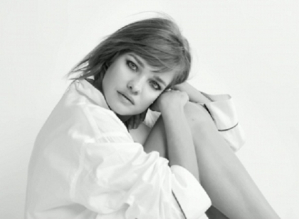 Natalia Vodianova, super-sexy doar in pantofi! Pictorialul care va aprinde imaginatia barbatilor Natalia Vodianova, super-sexy doar in pantofi! Pictorialul care va aprinde imaginatia barbatilor