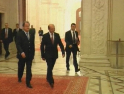 CC din Bucuresti: Referendumul a fost INVALIDAT. Traian Basescu se intoarce la Cotroceni CC din Bucuresti: Referendumul a fost INVALIDAT. Traian Basescu se intoarce la Cotroceni