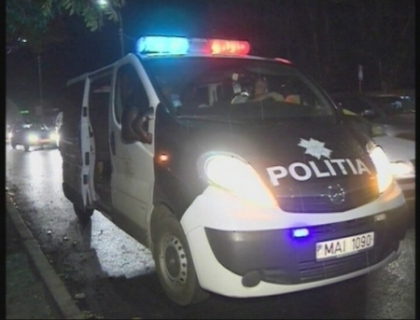 Spulberati pe trecerea de pietoni. Trei persoane, la spital dupa ce au fost accidentate de un taximetrist Spulberati pe trecerea de pietoni. Trei persoane, la spital dupa ce au fost accidentate de un taximetrist