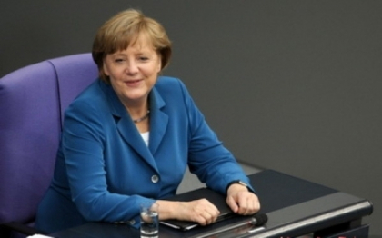 Angela Merkel, populara in sondaje. Sase din zece germani o considera un politician de incredere Angela Merkel, populara in sondaje. Sase din zece germani o considera un politician de incredere