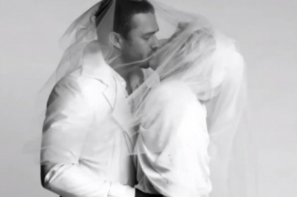 La asta nu te asteptai: Lady Gaga s-a MARITAT! Imagini emotionante alaturi de alesul sau - FOTO