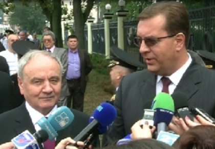 Lupu l-a intrerupt pe Timofti. Vezi cum presedintele Parlamentului sare peste presedintele tarii Lupu l-a intrerupt pe Timofti. Vezi cum presedintele Parlamentului sare peste presedintele tarii