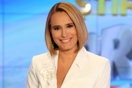 Andreea Esca la 40 de ani: "Am zile in care ma panichez si mi se pare ca s-a terminat viata adevarata" Andreea Esca la 40 de ani: "Am zile in care ma panichez si mi se pare ca s-a terminat viata adevarata"