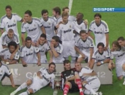 Real Madrid a cucerit Supercupa Spaniei! Galacticii, inca o lupta castigata in fata Barcelonei Real Madrid a cucerit Supercupa Spaniei! Galacticii, inca o lupta castigata in fata Barcelonei