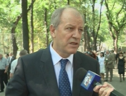 Ministrul Sanatatii, despre pacientii tratati pe holurile Spitalului de Urgenta: "Nu este ceva iesit din comun" Ministrul Sanatatii, despre pacientii tratati pe holurile Spitalului de Urgenta: "Nu este ceva iesit din comun"