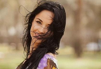Andreea Marin, aparitie eleganta la un eveniment monden. Tinuta stilata cumparata la Chisinau