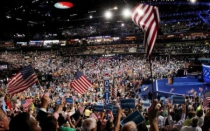 Barack Obama a acceptat investitura partidului democrat pentru alegerile prezidentiale