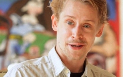 Surpriza la Hollywood. Ce facea Macaulay Culkin in timp ce toti il credeau pe patul de moarte - Video Surpriza la Hollywood. Ce facea Macaulay Culkin in timp ce toti il credeau pe patul de moarte - Video