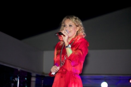 Xenia Sobchak se lauda pe facebook cu aventurile de la Chisinau! Cum s-a distrat la bratul lui Gabi Stati - FOTO Xenia Sobchak se lauda pe facebook cu aventurile de la Chisinau! Cum s-a distrat la bratul lui Gabi Stati - FOTO