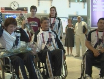 Se gandesc la jocurile de la Rio. Paralimpicii Stefan Rosca si Larisa Marinencova s-au intors acasa Se gandesc la jocurile de la Rio. Paralimpicii Stefan Rosca si Larisa Marinencova s-au intors acasa