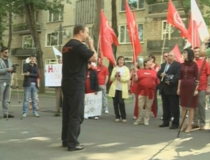 Comunistii cer demiterea lui Marian Lupu. Care sunt motivele Comunistii cer demiterea lui Marian Lupu. Care sunt motivele