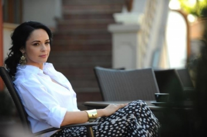 Andreea Marin, intr-o rochie super decoltata! Vezi cat de sexy a fost imbracata ca o "Scufita Rosie" Andreea Marin, intr-o rochie super decoltata! Vezi cat de sexy a fost imbracata ca o "Scufita Rosie"