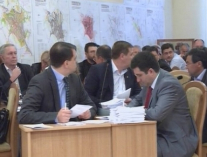 Sedinta secreta la Primarie! Strada Alexandru Ioan Cuza a fost redenumita in Alexei Belskii
