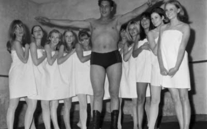 Povestea gigantului din wrestling care a baut 127 de beri fara sa mai poata fi miscat din loc