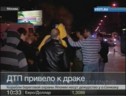 Se intampla in Rusia! Un accident de circulatie se transforma intr-o bataie in masa! Politistii, loviti si ei