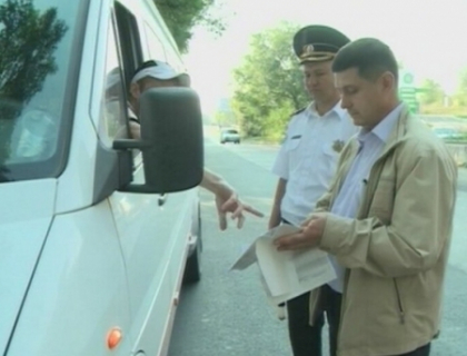 Lupta cu soferii de microbuze continua! Ce risca conducatorii auto care vor lua prea multi pasageri Lupta cu soferii de microbuze continua! Ce risca conducatorii auto care vor lua prea multi pasageri