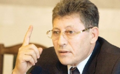 Ghimpu, despre Tkaciuk: Nu se pricepe in politica cum nu pricep eu in motocicletele JAWA Ghimpu, despre Tkaciuk: Nu se pricepe in politica cum nu pricep eu in motocicletele JAWA
