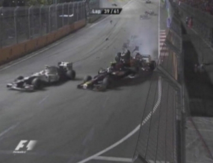 Sebastian Vettel a invins in Singapore! Plecat din pole position, Lewis Hamilton a abandonat Sebastian Vettel a invins in Singapore! Plecat din pole position, Lewis Hamilton a abandonat