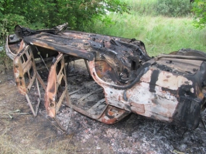 Au furat un automobil si i-au dat foc, iar acum risca puscarie. Isprava a doi tineri din Straseni Au furat un automobil si i-au dat foc, iar acum risca puscarie. Isprava a doi tineri din Straseni
