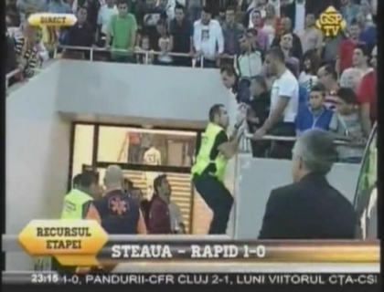 Incidentul care ar pute-o costa scump pe Steaua! Ovidiu Herea, lovit dupa derby-ul cu Rapid Incidentul care ar pute-o costa scump pe Steaua! Ovidiu Herea, lovit dupa derby-ul cu Rapid
