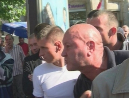 Haos si in fata Primariei. Soferii microbuzelor au blocat bulevardul Stefan cel Mare! Chirtoaca, huiduit Haos si in fata Primariei. Soferii microbuzelor au blocat bulevardul Stefan cel Mare! Chirtoaca, huiduit