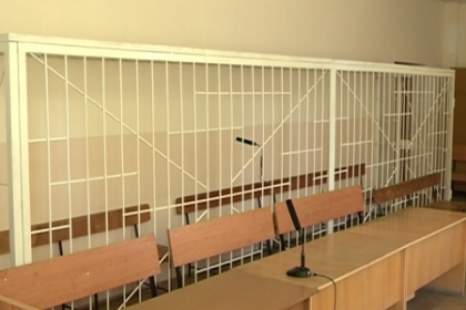 Infractorii nu vor mai sta in custi de fier cand vor fi adusi la judecatorii! Cu ce vor fi inlocuite Infractorii nu vor mai sta in custi de fier cand vor fi adusi la judecatorii! Cu ce vor fi inlocuite