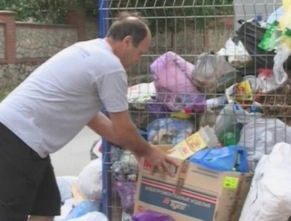 Dupa o saptamana intervine si Primaria! Situatia din Durlesti, "Foarte grava". Cine va evacua deseurile? Dupa o saptamana intervine si Primaria! Situatia din Durlesti, "Foarte grava". Cine va evacua deseurile?